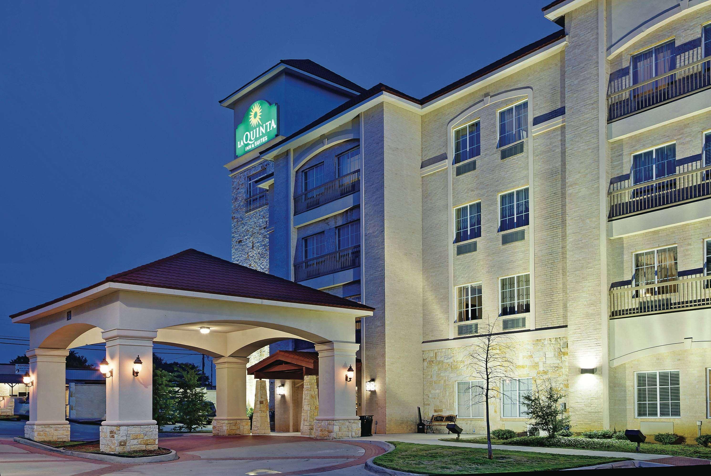 La Quinta By Wyndham Dfw Airport West - Euless Hotel Ngoại thất bức ảnh